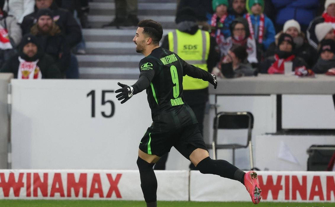 利物浦欲豪购德甲射手，阿森纳加价竞争激烈